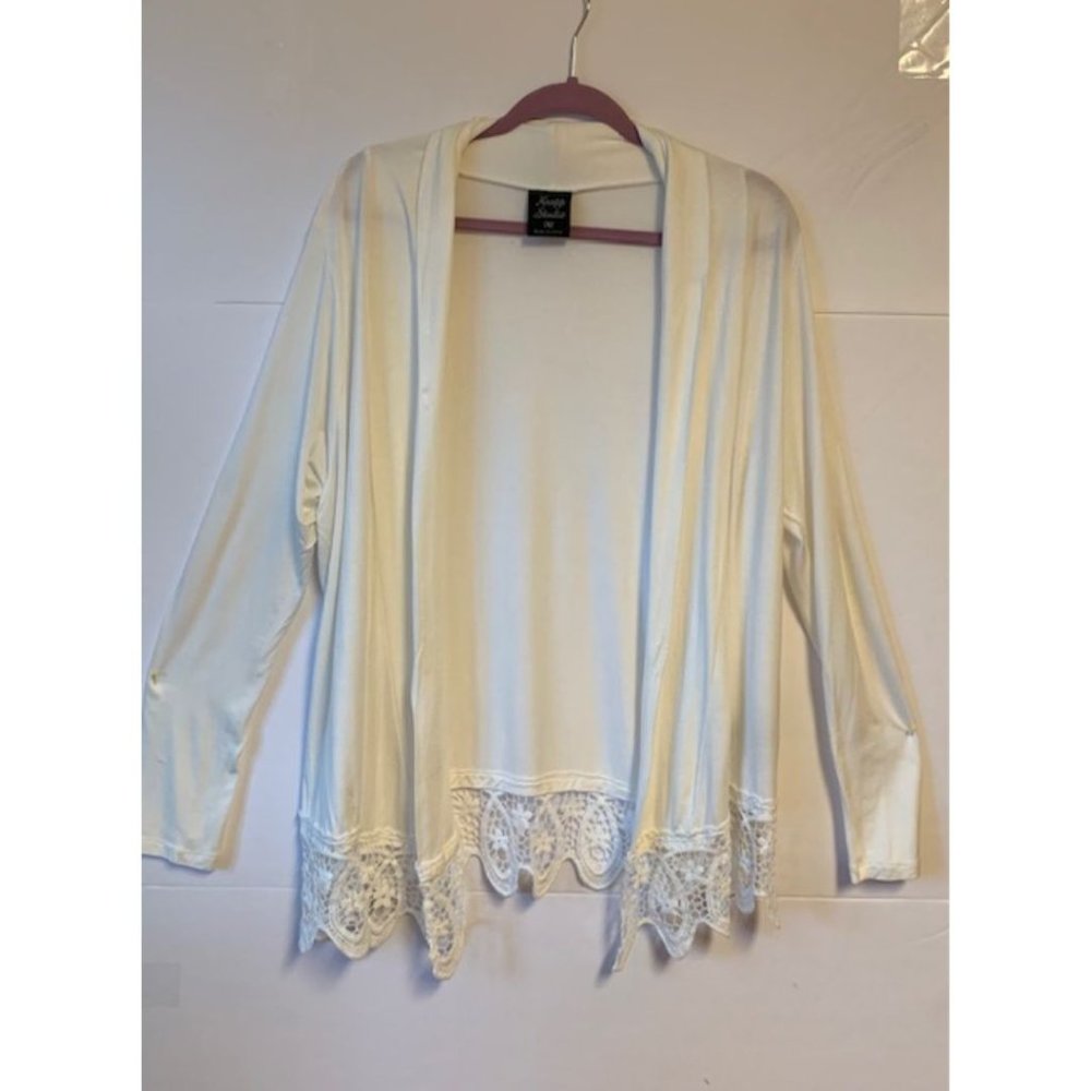 Women's cream lace hem cardigan